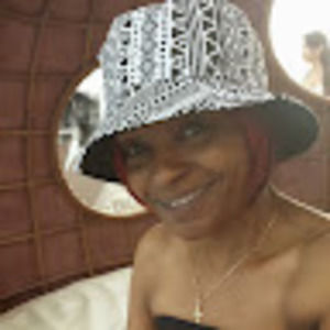 Meet your Posher, Regina